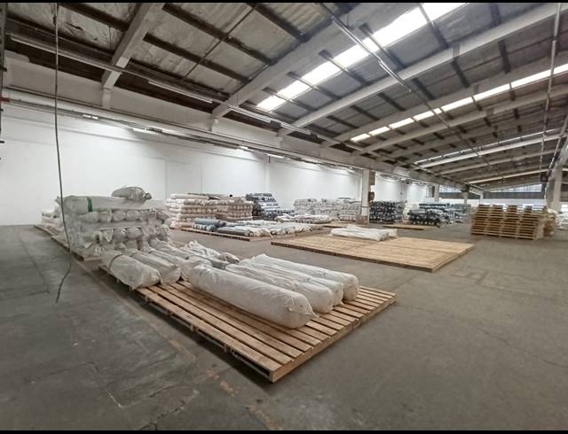 3,353M² WAREHOUSE TO LET IN NEW GERMANY